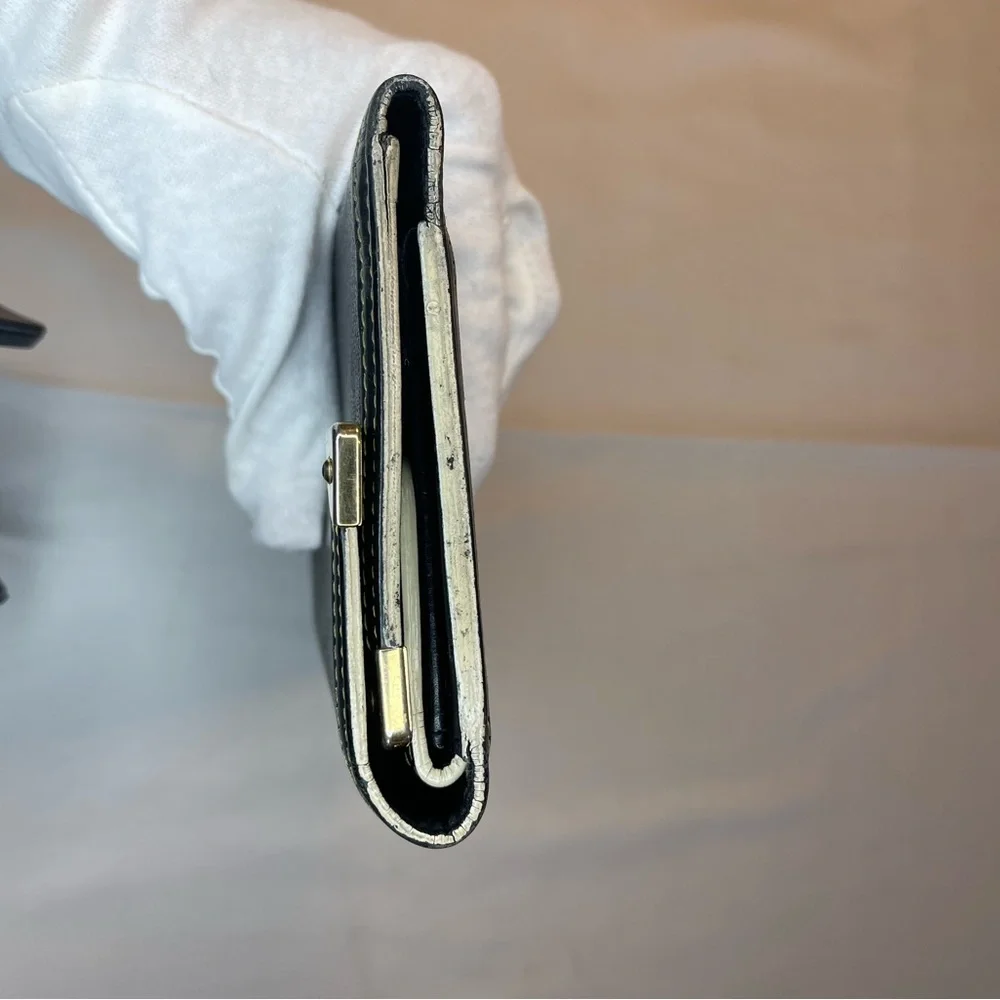 Louis Vuitton Suhali Porte-Trésor International Wallet